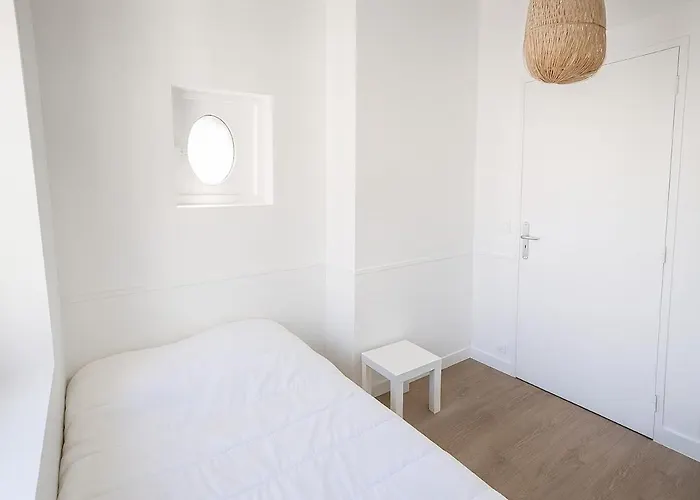 Апартаменты Appart Hotel Chambre Privee Avec Espace Commun Centre Rouen Linge Et Menage Inclus 3 Chambre Privee *